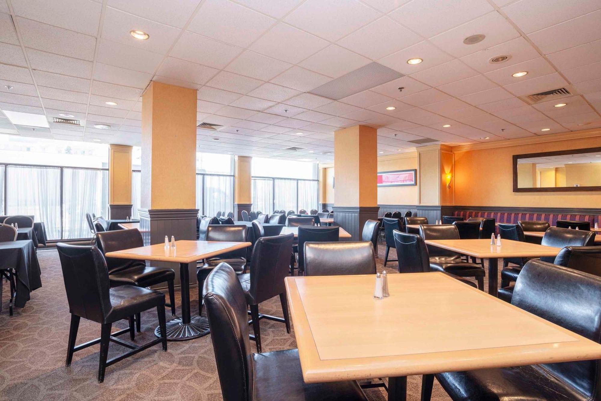 Sandman Hotel Montreal - Longueuil Dış mekan fotoğraf