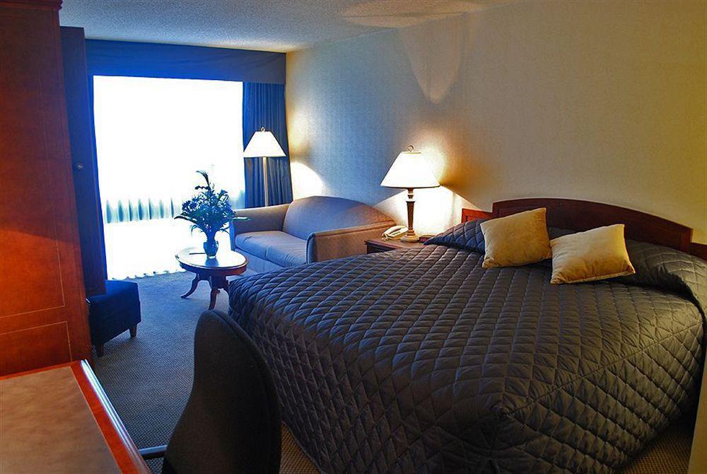 Sandman Hotel Montreal - Longueuil Oda fotoğraf