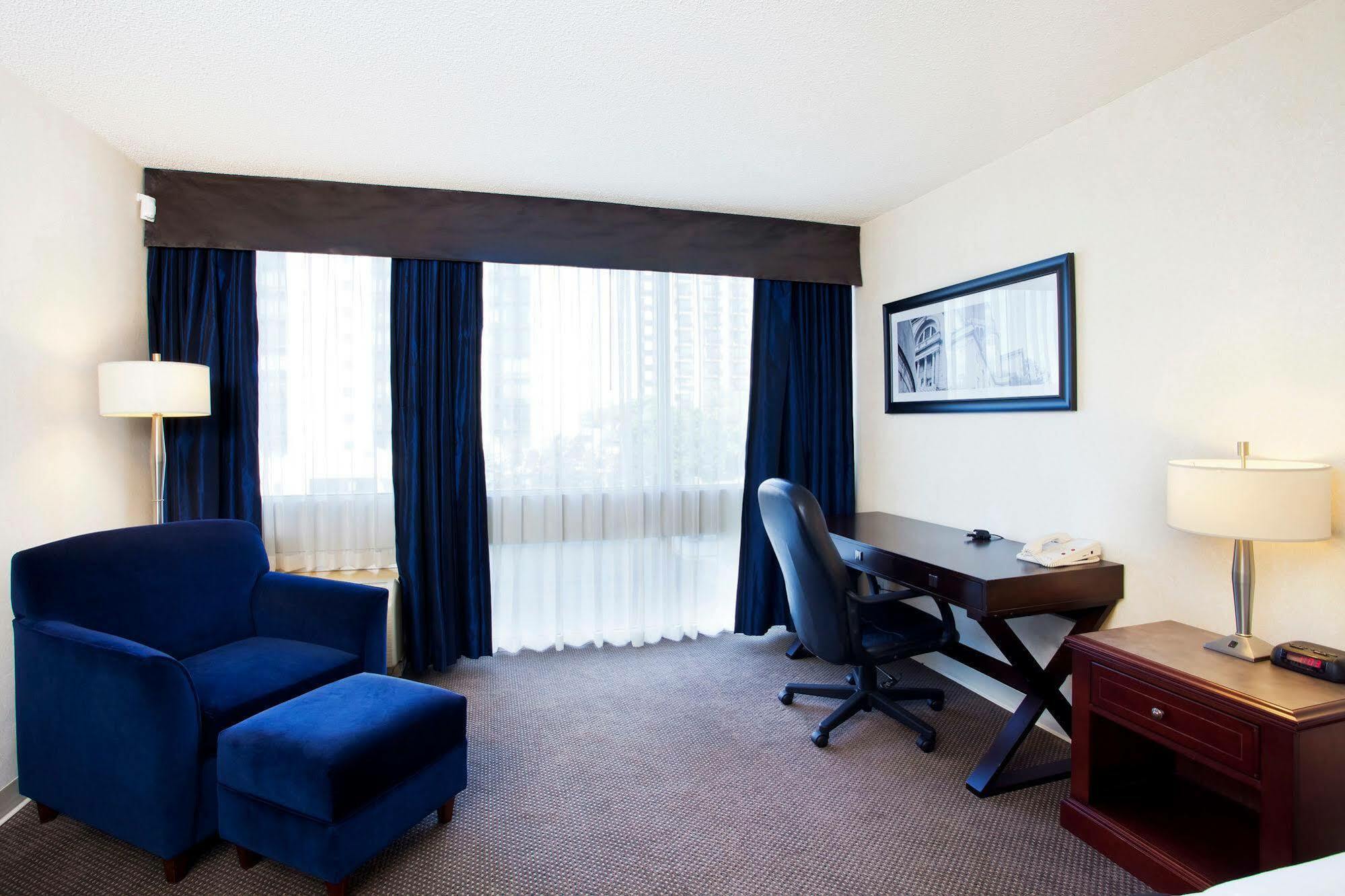 Sandman Hotel Montreal - Longueuil Dış mekan fotoğraf